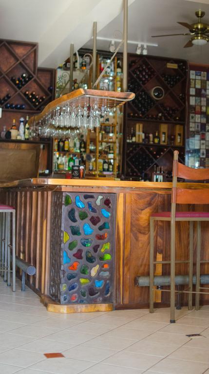 Gingerbread Restaurant & Hotel Nuevo Arenal Ngoại thất bức ảnh